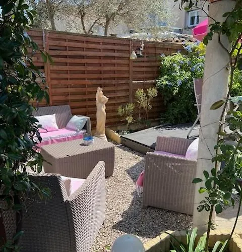 Apartamento T2 Avec Jardin *